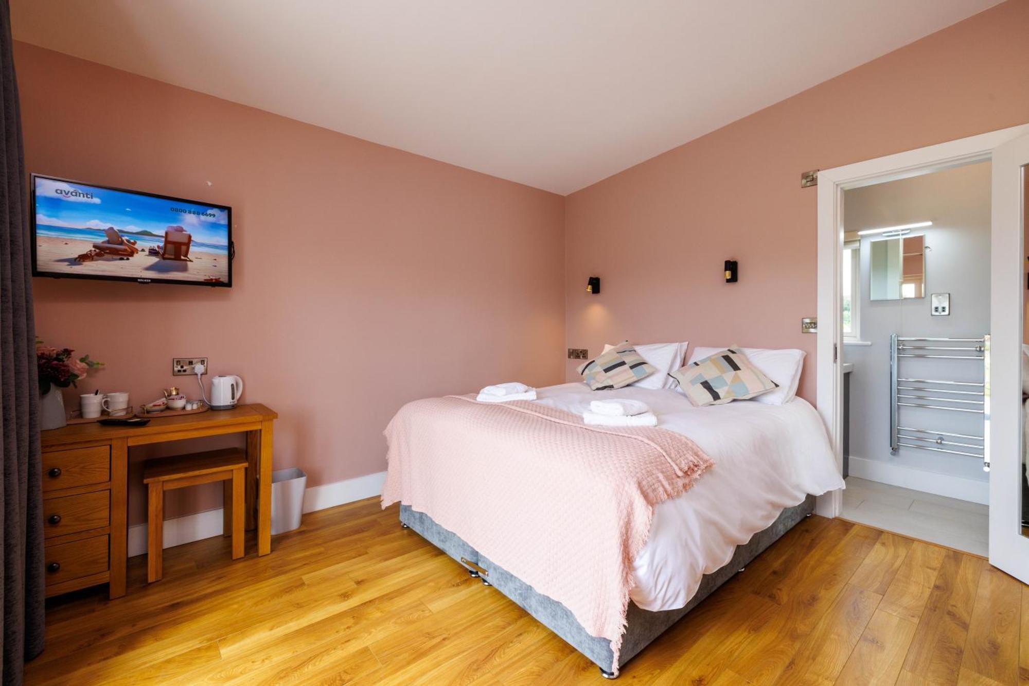 Stoneyford Luxurious Cabins Екстериор снимка